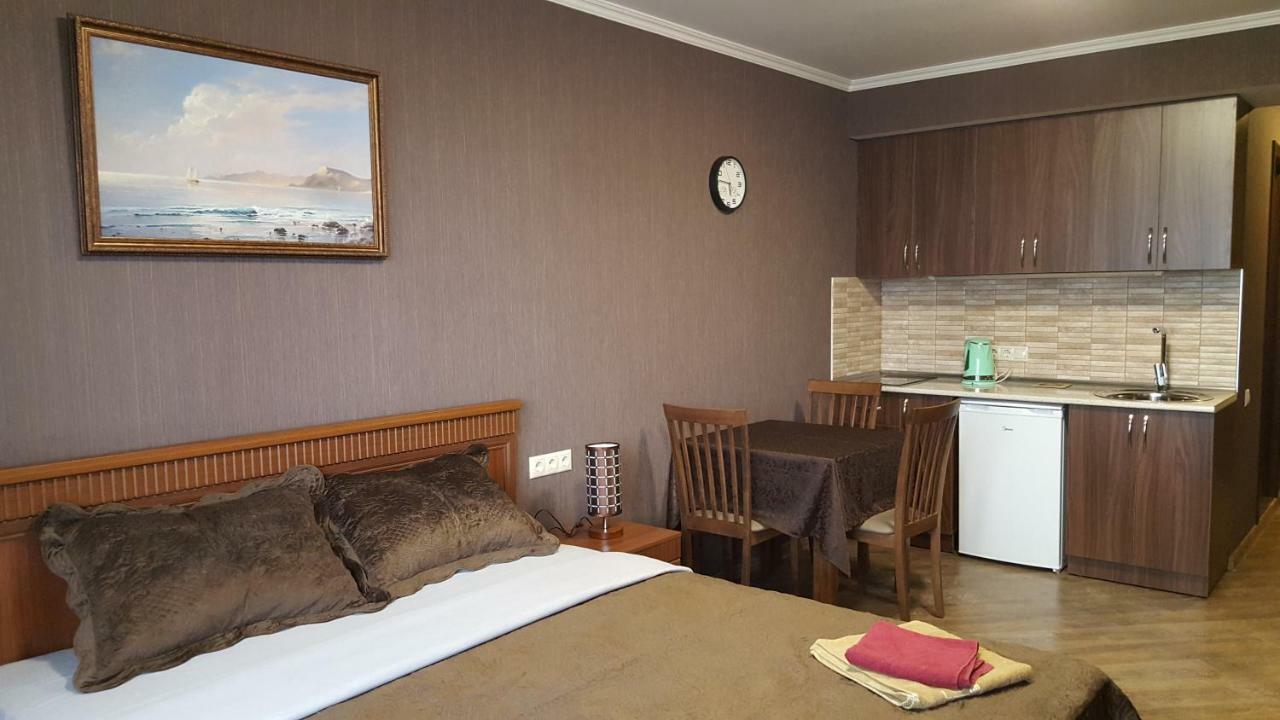 Mimino Apartment Deluxe First Line Батуми Экстерьер фото