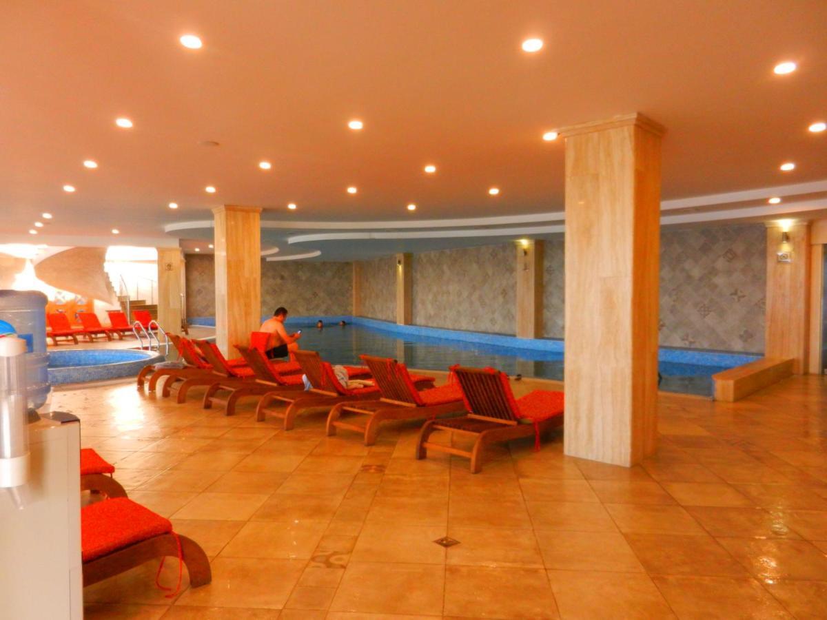 Mimino Apartment Deluxe First Line Батуми Экстерьер фото